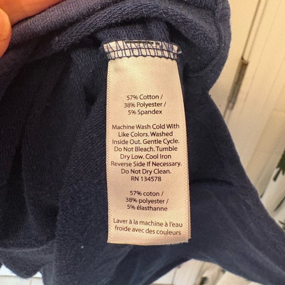 Vineyard Vines hooded sweatshirt - Picture 5 of 10